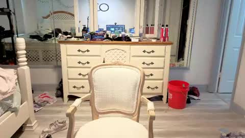 Snapshot of str8whiteboy21 chatting on May 19, 6:47 pm str8whiteboy21 online show from May 19, 6:47 pm