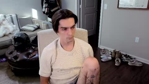 Snapshot of str8whiteboy21 chatting on June 10, 10:19 pm str8whiteboy21 online show from June 10, 10:19 pm