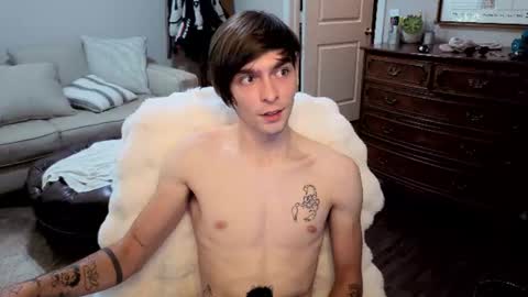 Snapshot of str8whiteboy21 chatting on June 17, 3:24 pm str8whiteboy21 online show from June 17, 3:24 pm