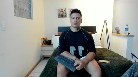 straight__friends online show from April 17, 1:47 pm