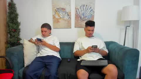 straight__friends online show from April 29, 2:43 pm