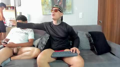 straight__friends online show from July 28, 2:13 pm