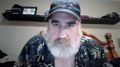 Straightbear4you online show from September 25, 10:13 pm