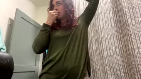 Snapshot of straightoutthetrailer chatting on January 7, 3:57 am lucille beatrice luficer call me lucy online show from January 7, 3:57 am