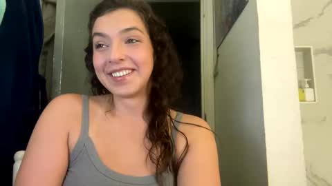 Snapshot of straightoutthetrailer chatting on October 1, 2:50 am lucille beatrice luficer call me lucy online show from October 1, 2:50 am