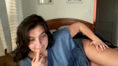 Snapshot of straightoutthetrailer chatting on February 5, 3:05 pm lucille beatrice luficer call me lucy online show from February 5, 3:05 pm