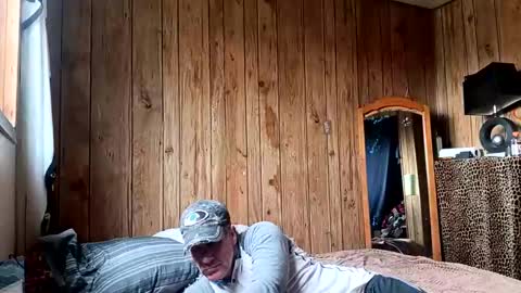 straighttoy online show from January 13, 7:52 pm