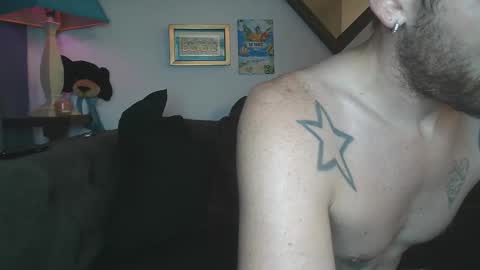 straitpipermann22 online show from October 3, 2:08 am