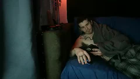 straitpipermann22 online show from January 18, 8:07 am