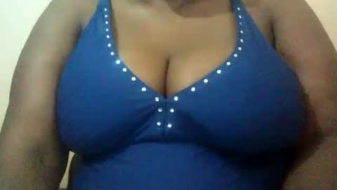 Snapshot of strangerdanger_2 chatting on October 14, 11:33 am strangerdanger_2 online show from October 14, 11:33 am