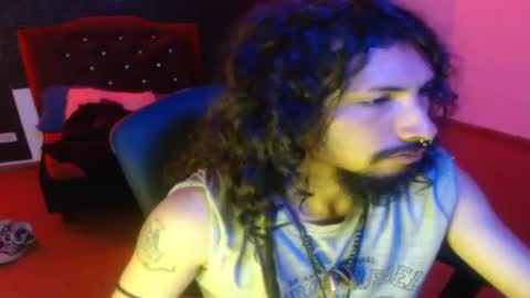 Snapshot of strap_420 chatting on July 18, 3:00 am strap_420 online show from July 18, 3:00 am
