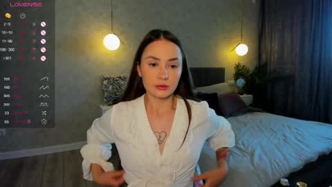 Snapshot of straw_juice chatting on May 23, 3:56 am Laura online show from May 23, 3:56 am