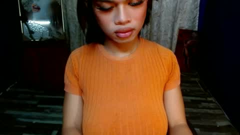 Snapshot of strawberry_kisses143 chatting on June 28, 12:27 am strawberry_kisses143 online show from June 28, 12:27 am