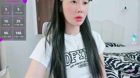 strawberry_loveee online show from November 29, 4:54 pm