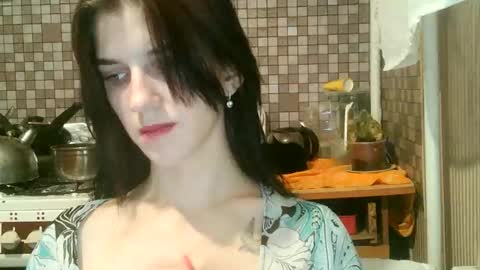 Snapshot of strawberry_storm chatting on November 1, 10:12 pm Strawberry Storm online show from November 1, 10:12 pm