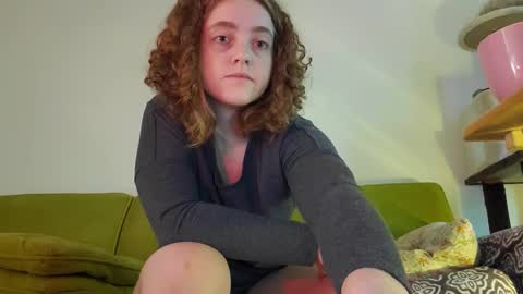 Strawberrylotsacake online show from October 11, 2:15 pm