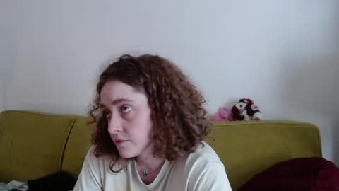 Snapshot of strawberrylotsacake chatting on May 18, 5:30 pm Strawberrylotsacake online show from May 18, 5:30 pm