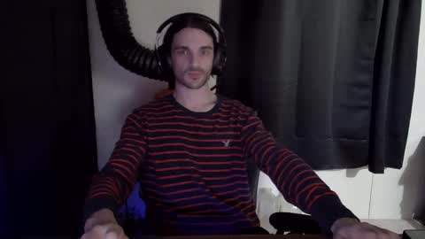 stringgreens777 online show from January 17, 7:02 am