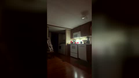 stringgreens777 online show from March 5, 6:04 pm