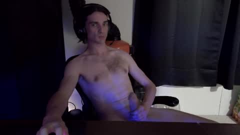 stringgreens777 online show from April 7, 2:56 am