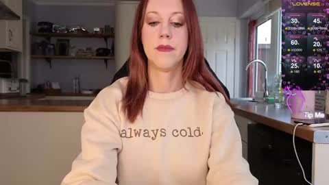 Amorina online show from October 15, 9:20 am