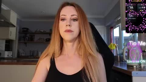 Amorina online show from May 1, 9:36 am