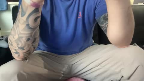 Snapshot of stroking33again chatting on February 4, 7:00 pm stroking33again online show from February 4, 7:00 pm