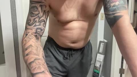 Snapshot of stroking33again chatting on June 1, 1:57 pm stroking33again online show from June 1, 1:57 pm