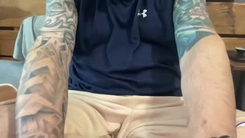 Snapshot of stroking33again chatting on June 11, 1:31 pm stroking33again online show from June 11, 1:31 pm