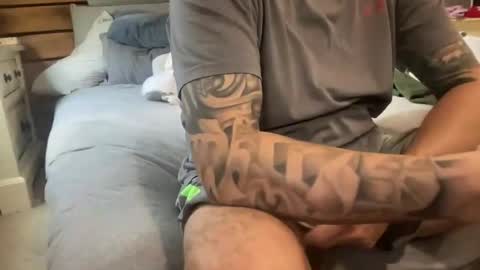 Snapshot of stroking33again chatting on June 27, 4:34 pm stroking33again online show from June 27, 4:34 pm