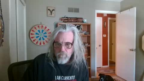 Snapshot of stroknpoker chatting on February 22, 9:57 pm stroknpoker online show from February 22, 9:57 pm