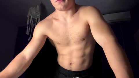 Snapshot of strong_baby chatting on October 10, 8:41 pm Strong Baby online show from October 10, 8:41 pm