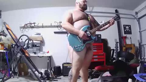 Snapshot of strong_bear89 chatting on February 23, 9:01 pm strong_bear89 online show from February 23, 9:01 pm