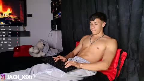 Snapshot of strong_jackxxx chatting on October 9, 3:26 am Daddy Jack online show from October 9, 3:26 am