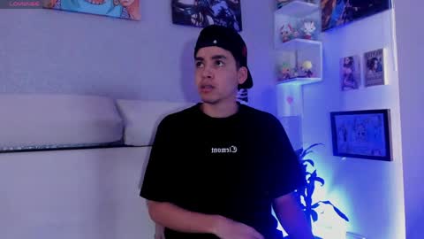 Snapshot of strong_rock69 chatting on April 2, 4:37 pm strong_rock69 online show from April 2, 4:37 pm