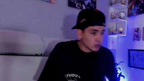 Snapshot of strong_rock69 chatting on April 5, 4:04 pm strong_rock69 online show from April 5, 4:04 pm