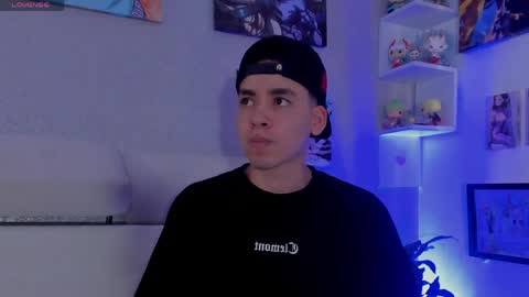 Snapshot of strong_rock69 chatting on April 10, 3:28 pm strong_rock69 online show from April 10, 3:28 pm