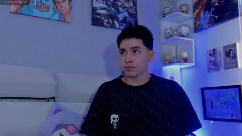 Snapshot of strong_rock69 chatting on April 11, 3:27 pm strong_rock69 online show from April 11, 3:27 pm