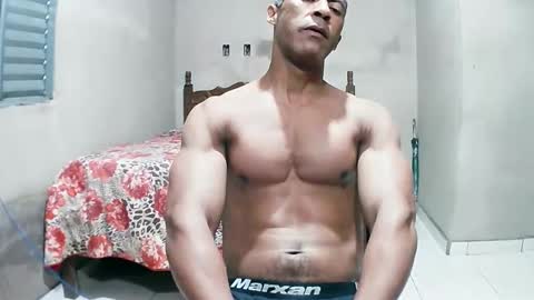 strongdaddyfantastic online show from March 25, 9:15 am