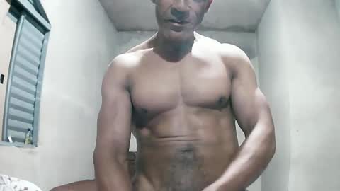 Snapshot of strongdaddyfantastic chatting on June 18, 11:09 pm strongdaddyfantastic online show from June 18, 11:09 pm