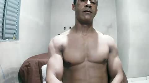 Snapshot of strongdaddyfantastic chatting on June 28, 3:07 pm strongdaddyfantastic online show from June 28, 3:07 pm