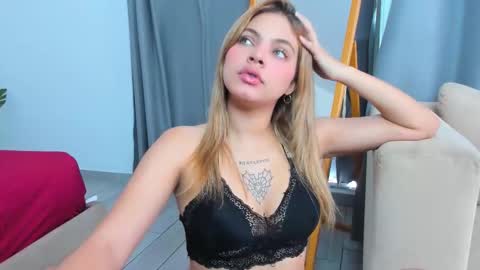 Strong Couple online show from November 20, 7:57 pm