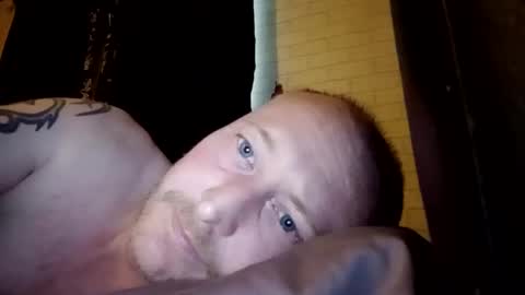 Snapshot of stu_art83 chatting on May 6, 6:46 pm stu_art83 online show from May 6, 6:46 pm