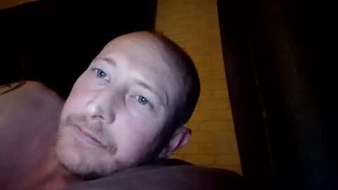 Snapshot of stu_art83 chatting on May 19, 1:11 am stu_art83 online show from May 19, 1:11 am