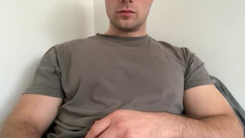 Snapshot of stud2112 chatting on October 23, 9:24 pm Adrian online show from October 23, 9:24 pm