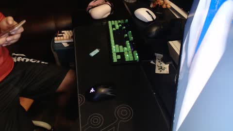 stud69861714 online show from September 30, 6:18 am