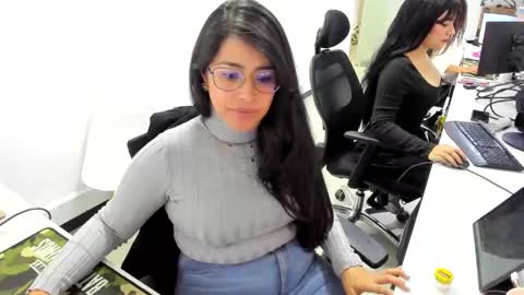 studcb_ online show from January 31, 10:52 pm