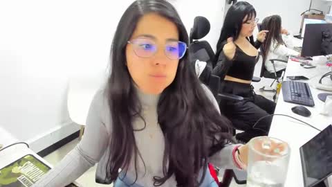 studcb_ online show from February 1, 1:55 am