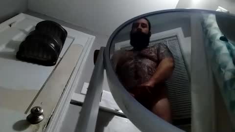 Snapshot of studwittatts69 chatting on December 18, 11:24 am studwittatts69 online show from December 18, 11:24 am