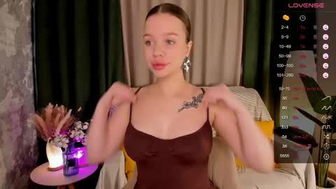 Mary online show from April 26, 2:31 am